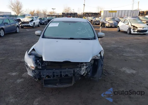 2014 Ford Focus Se z USA, uszkodzony, nr VIN 1FADP3F25EL146767